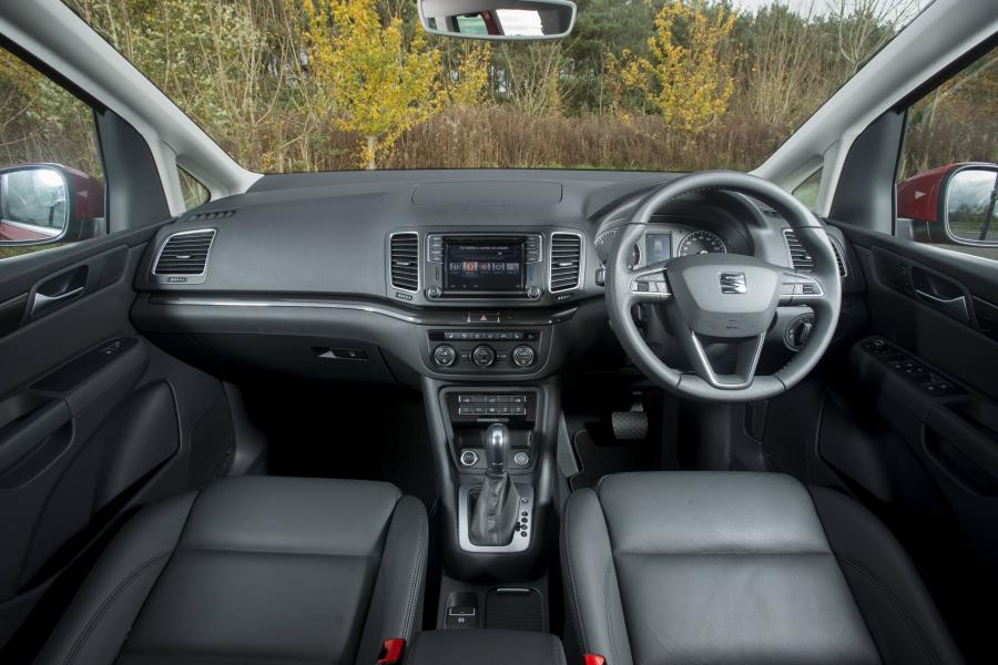  Seat Alhambra 2015 года  (UK) (фото 30 из 30)